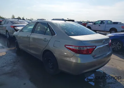 2015 Toyota Camry Xle z USA, uszkodzony, nr VIN 4T4BF1FK4FR498907